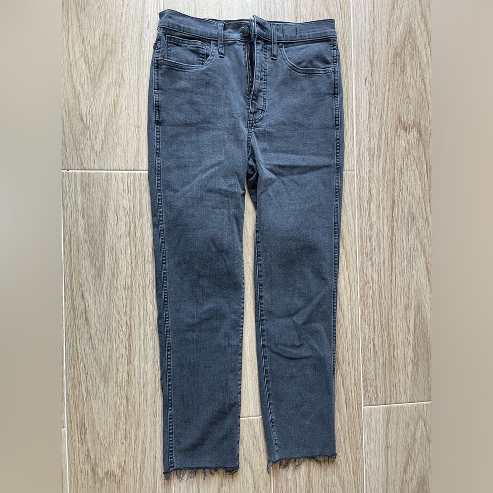 Madewell Stovepipe Jeans in Banberry Wash: Raw-Hem Edge Size 27
